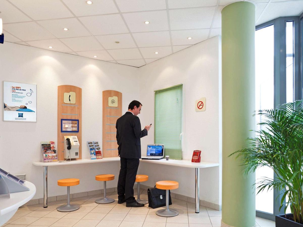 Ibis Budget Mantes-La-Jolie Exterior photo